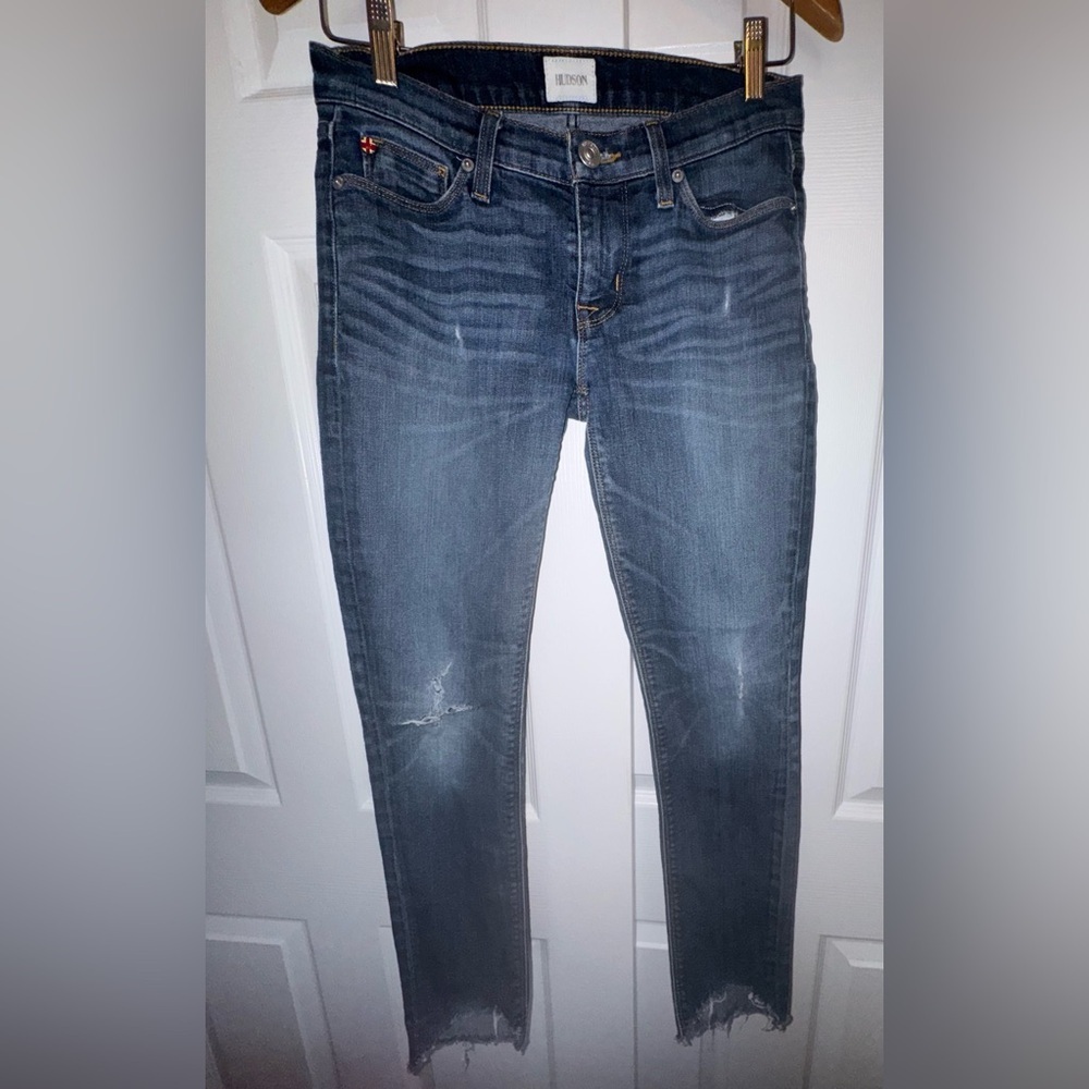 💥SALE💥 HUDSON Krista Ankle Jeans | Raw Hem Distressed Ankle | Size 26